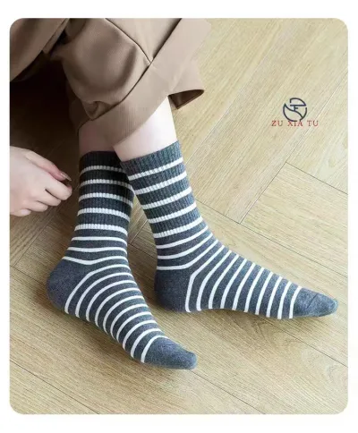 Women Fashion Stripe Breathable Tube Socks