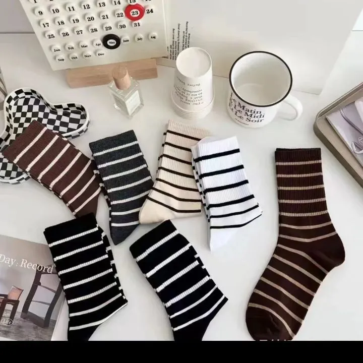 Women Fashion Stripe Breathable Tube Socks