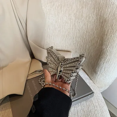 Fashion Rhinestone Butterfly Mini Metal Crossbody Bag with Magnetic Buckle
