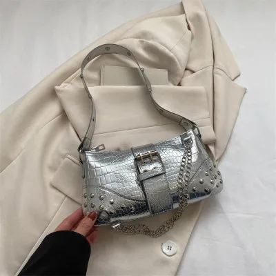 Street Fashion Rivet Chain PU Leather Shoulder Bag with Magnetic Buckle