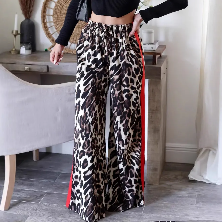 Women Fashion Leopard Printed Stitching Wide Leg Pants