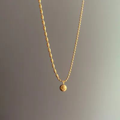 Women's Simple Ball Rhinestone Pendant Titanium Steel Necklace French Retro