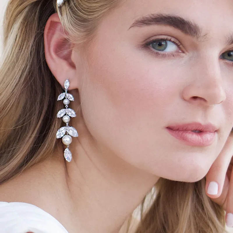 Women Fashion Leaf Pearl Rhinestone Earrings