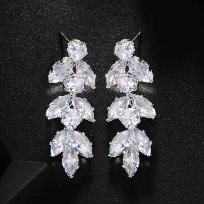 Women Fashion Simple Rhinestone Leaf Earrings