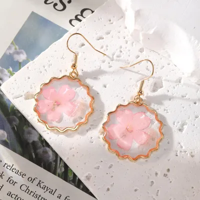 Women Sweet Heart-Shaped Butterfly Dried Flower Earrings
