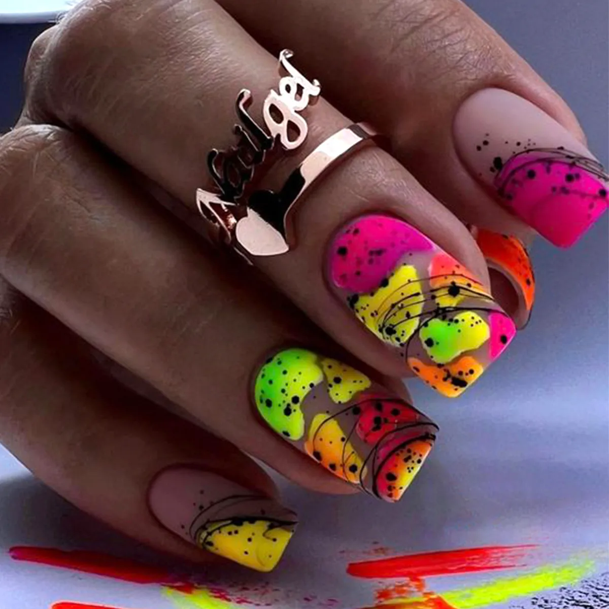 Fashion Multicolor Smuch Fake Nails Wearable European Cartoon Love Heart