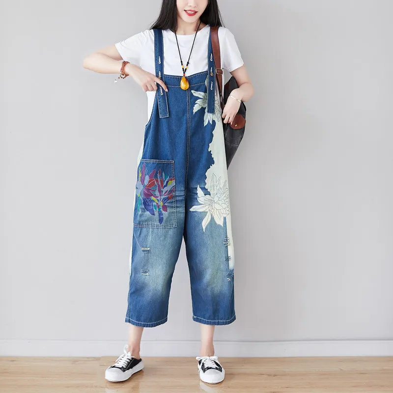 Women's Floral Printed Denim Suspenders Jumpsuit - Cropped Wide-Leg