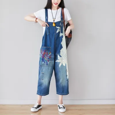 Women's Floral Printed Denim Suspenders Jumpsuit - Cropped Wide-Leg