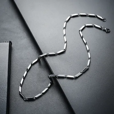 Men Fashion Simple Rhombus Titanium Steel Necklace