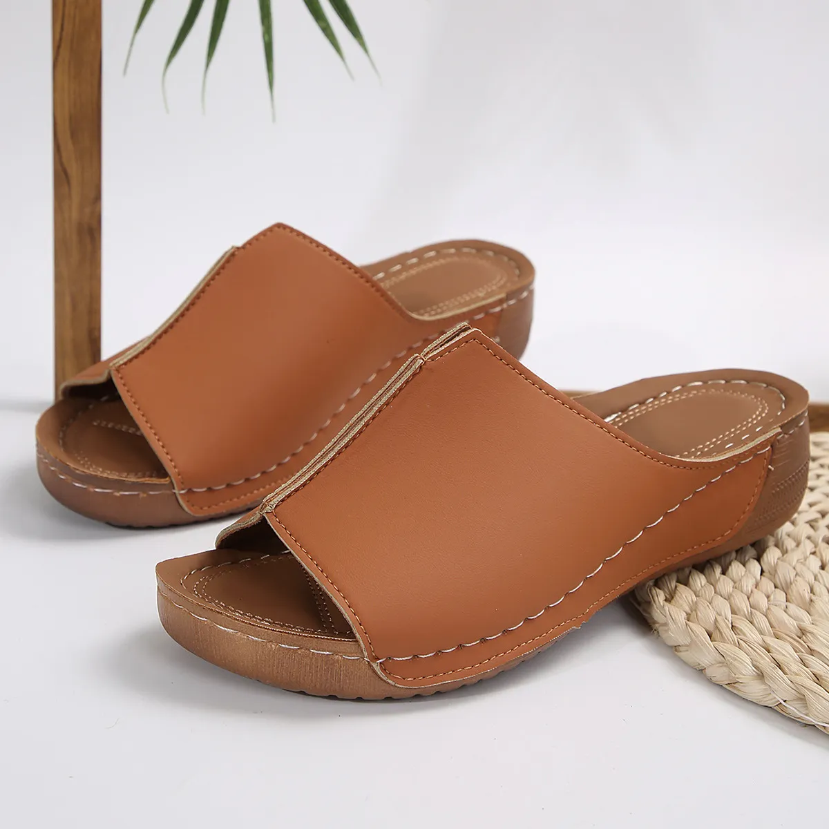 Women Casual Solid Color Round Toe Wedge Platform Slippers with Rubber Sole