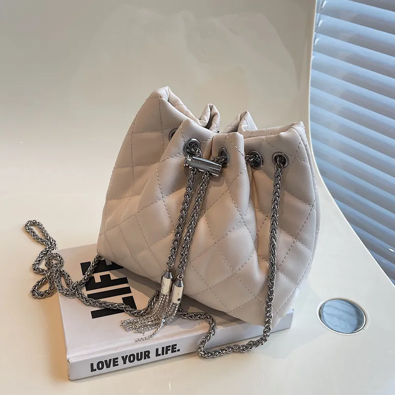Women Fashion Casual Solid Color Chain Bucket Shoulder Bag