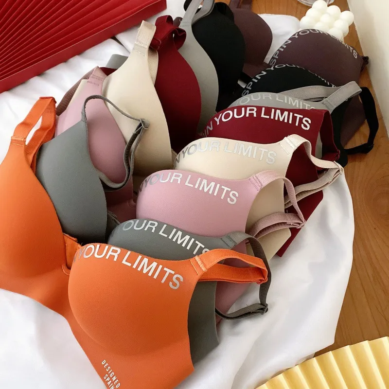 Women Fashion Letter Printed Non-Marked Bra Traditional Type