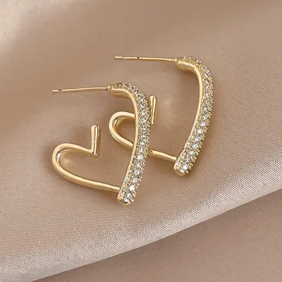 Women Fashion Elegant Love Heart Shaped Alloy Earrings