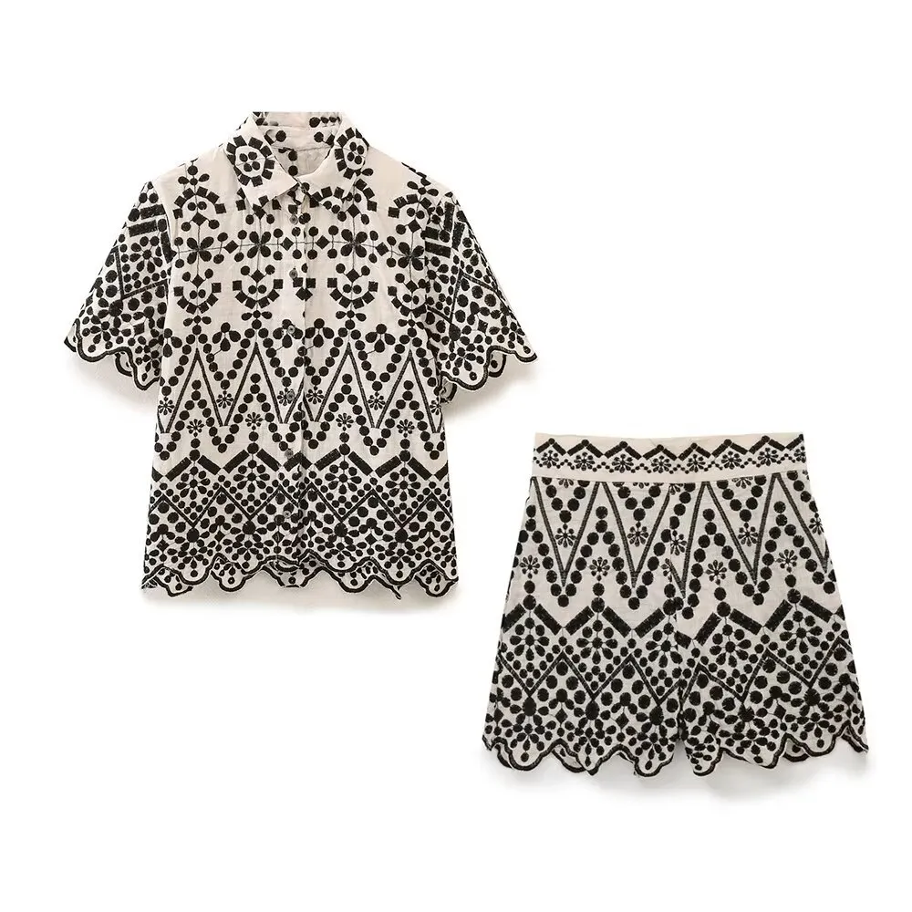 Women Casual Contrast Color Embroidered Lapel Blouse High Waist Shorts Two-Piece Set
