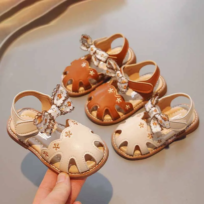 Kids Girls Casual Tiny Flower Bow Cover Toe PU Sandals