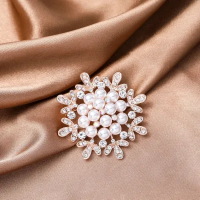 Fashion Elegant Women Pearl Brooch Floral Alloy