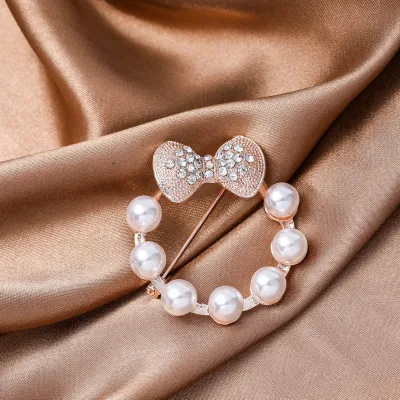 Fashion Elegant Women Pearl Brooch Floral Alloy