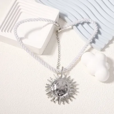 Women Fashion Boho Vacation Exaggerated Sunflower Pendant Necklace Zinc Alloy