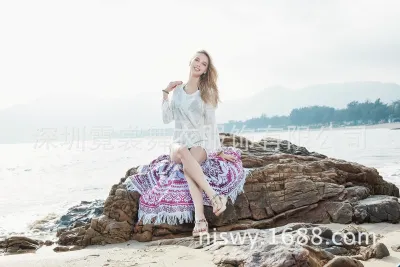 Fashion Casual Round Printed Tassels Beach Towel for Women