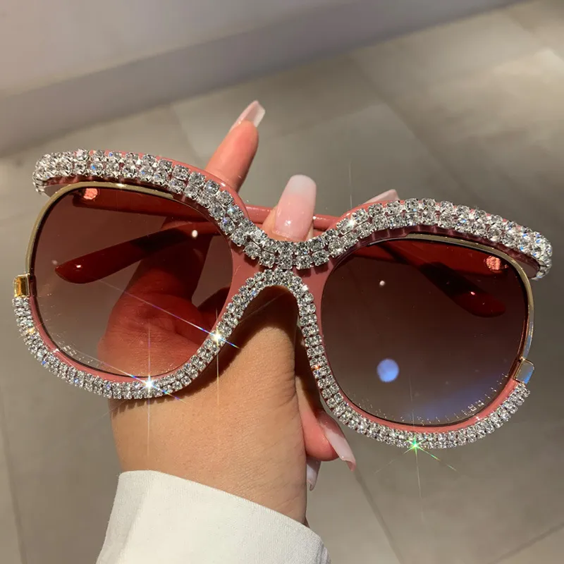 Women Fashion Large Frame Rhinestone-Encrusted Sunglasses with Metal Frame