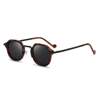 Men Fashion Simple Small Frame Square Sunglasses