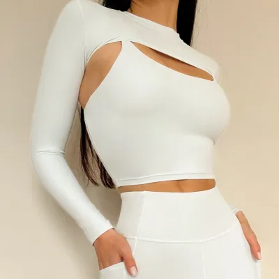 Women Casual Yoga Sports Bra Long-Sleeve Top with Tight Leg-Bundled Shorts