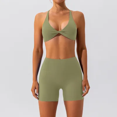 Women's Halter-Neck Backless Crop Top and Tight Shorts Quick-Drying Yoga Sports Two-Piece Set