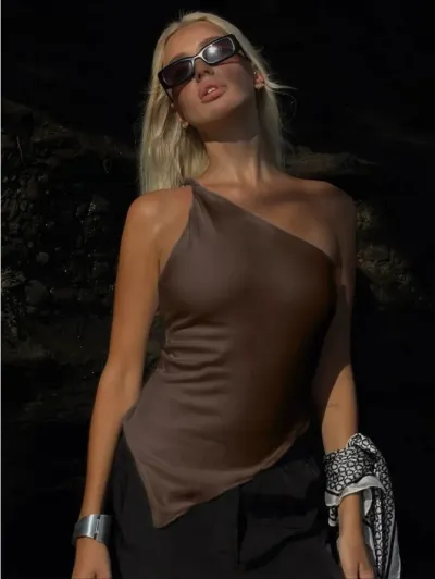 Women Fashion Sexy Solid Color Irregular Slanted Shoulder Crop Top
