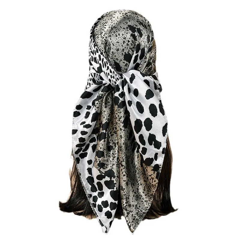 Women's Fashion Leopard Color Matching 90CM Square Satin Scarf