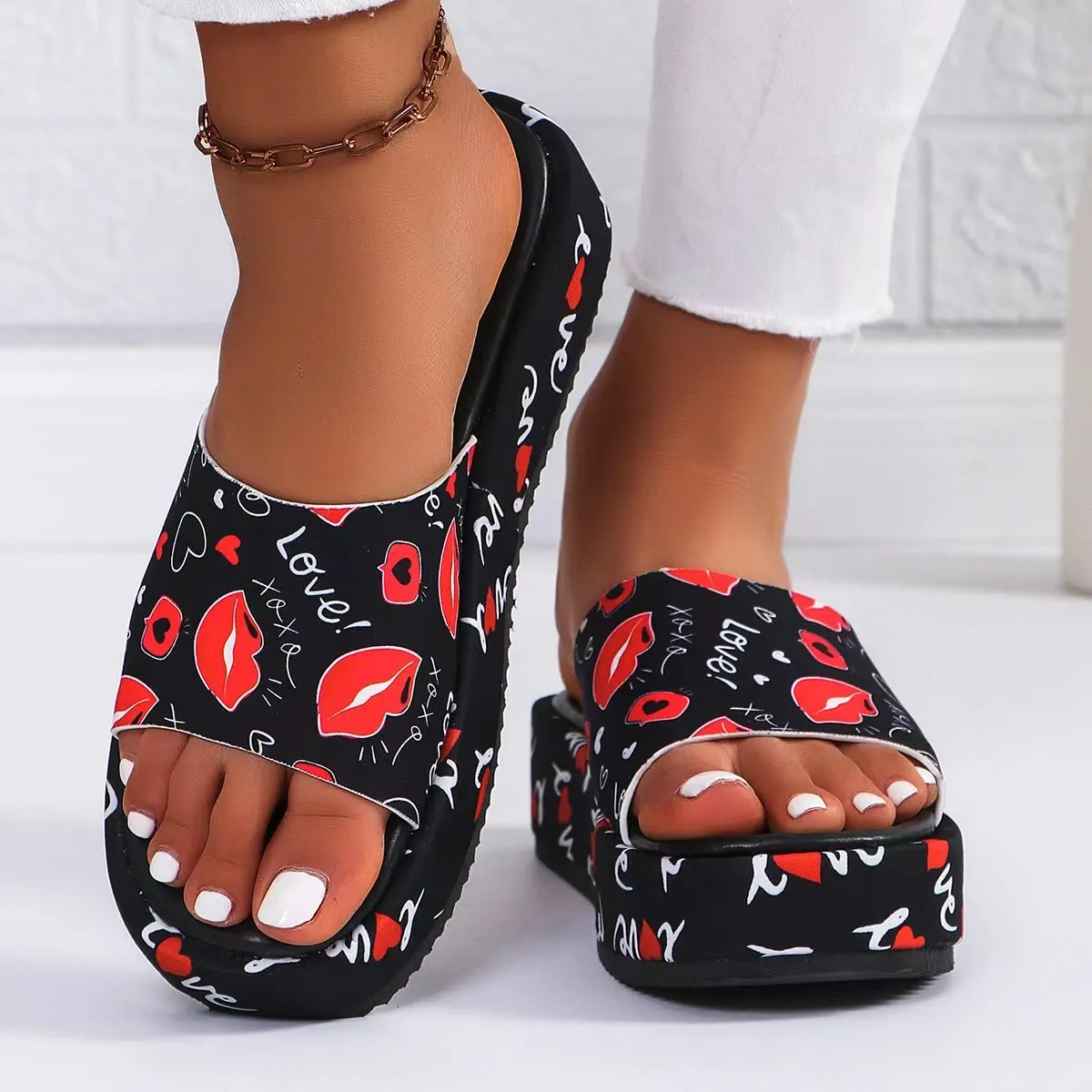 Women Fashion Casual Printed Round-Toe Platform Wear-Resistant PU Slippers