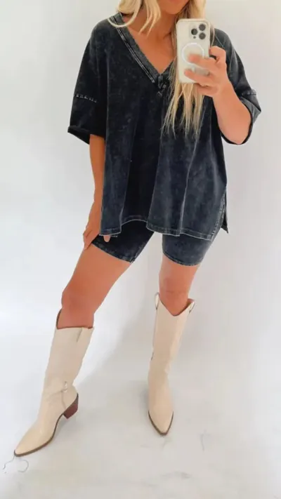 Women Plus Size Casual Solid Color V-Neck Short-Sleeve Loose T-Shirt Tight Shorts Two-Piece Set