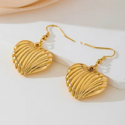 Simple Metal Heart Earrings Instagram Wind Personality Trend