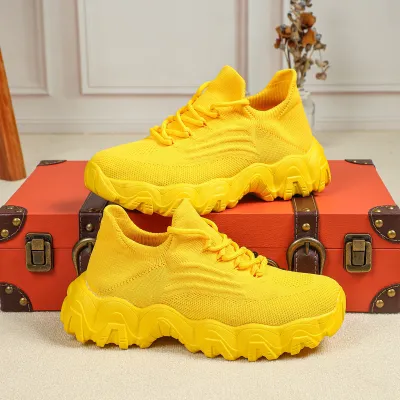 Plus Size Women's Casual Breathable Slip On Sneakers Round Toe Low Top