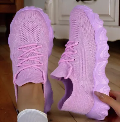 Plus Size Women's Casual Breathable Slip On Sneakers Round Toe Low Top