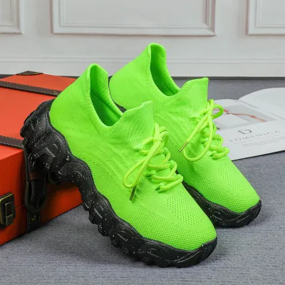 Plus Size Women's Casual Breathable Slip On Sneakers Round Toe Low Top
