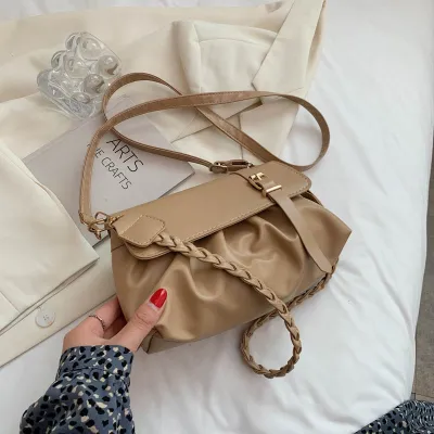 Women Fashion Casual Simple Solid Color Pleated Shoulder Bag