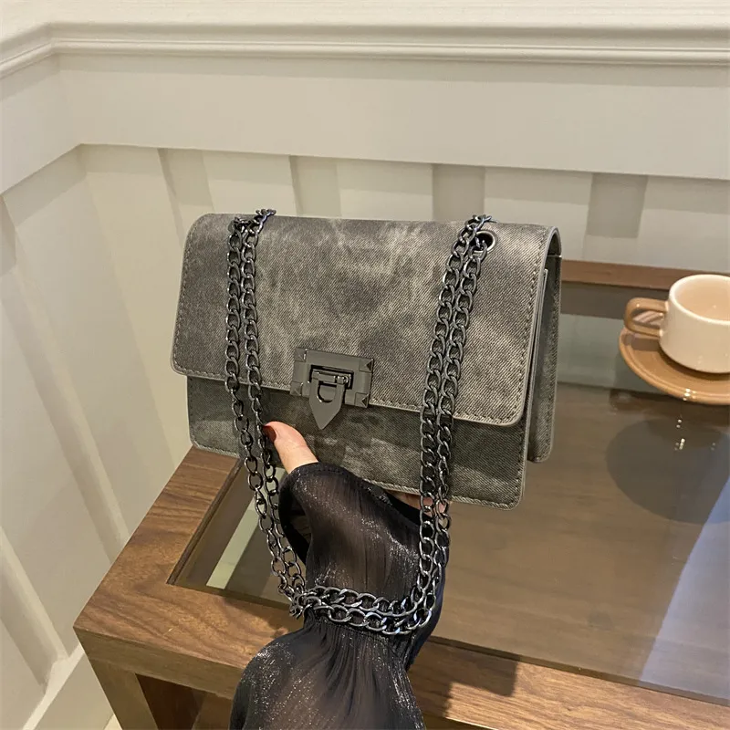 Women Retro Chain Small Square Shoulder Bag PU Crossbody