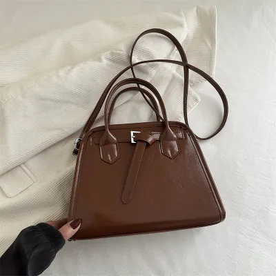 Large Capacity PU Shell Handbag with Zipper Closure