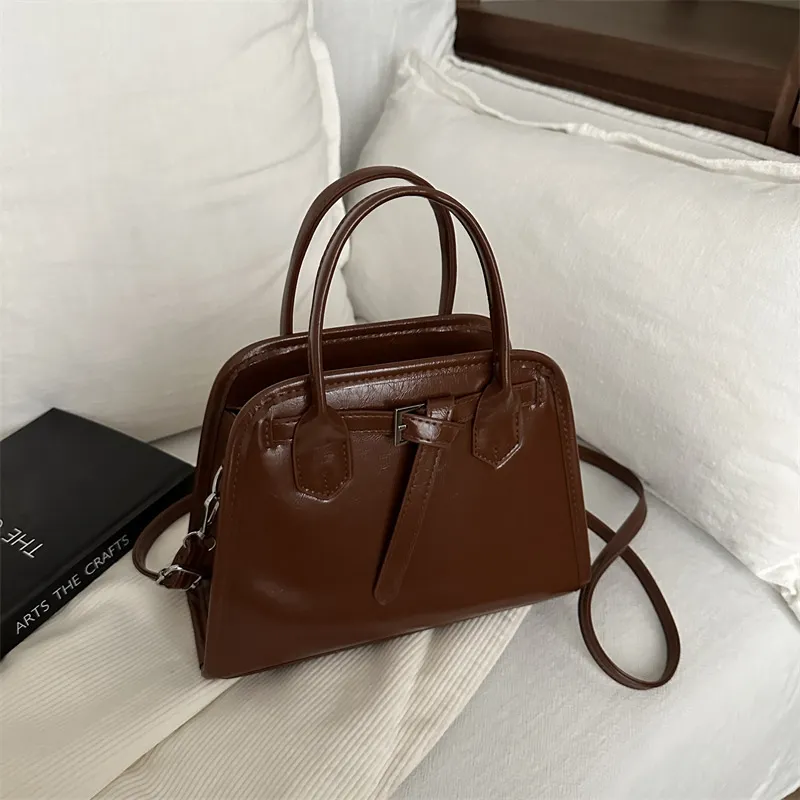 Large Capacity PU Shell Handbag with Zipper Closure