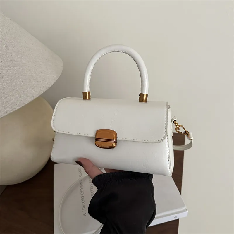 Retro Elegant Solid PU Shoulder Handbag Small Square Bag