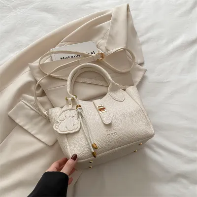 Fashionable Large Capacity Shoulder Bucket Bag PU Solid Color Urban