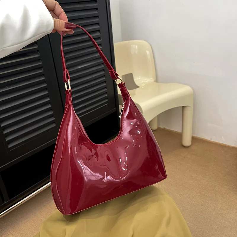 Simple Solid Color Retro Bright Underarm Shoulder Bag