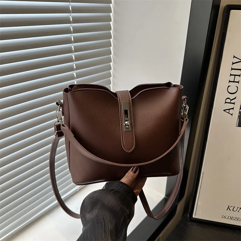 Vintage Solid Color Large Capacity Shoulder Bucket Bag