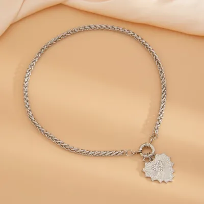 Fashion Heart-Shaped Metal Chain Necklace And Bracelet Set With Rhinestone