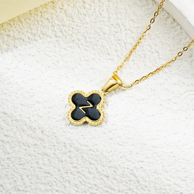 Fashion Clover 26 Letter Black White Fritillaria Titanium Steel Necklace