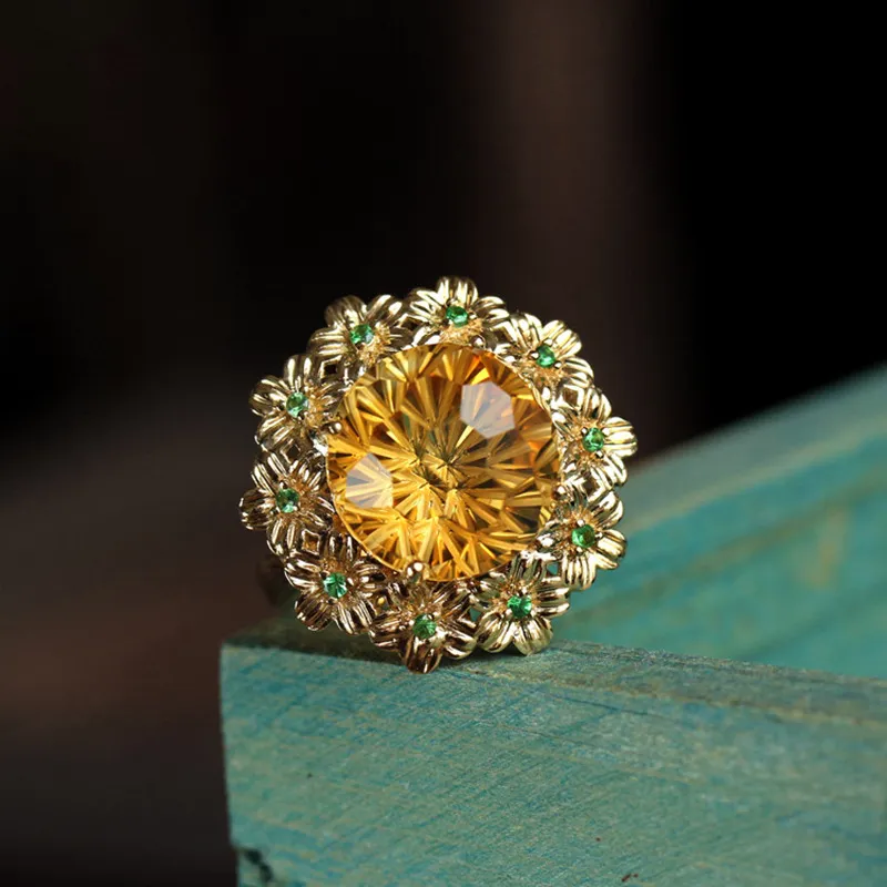 Women Fashion Elegant Flower Shaped 18k Gold Open Ring Copper