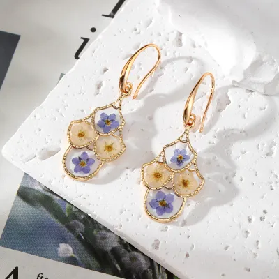 Women Fashion Dropping Glue Immortal Dried Flower Earrings Pastoral Resin Floral