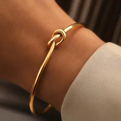 Women Fashion Titanium Steel 18K Gold Plated Knotted C-Shaped Bracelet