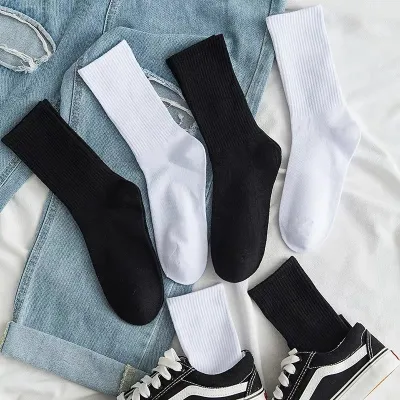 Simple Solid Color Tube Socks