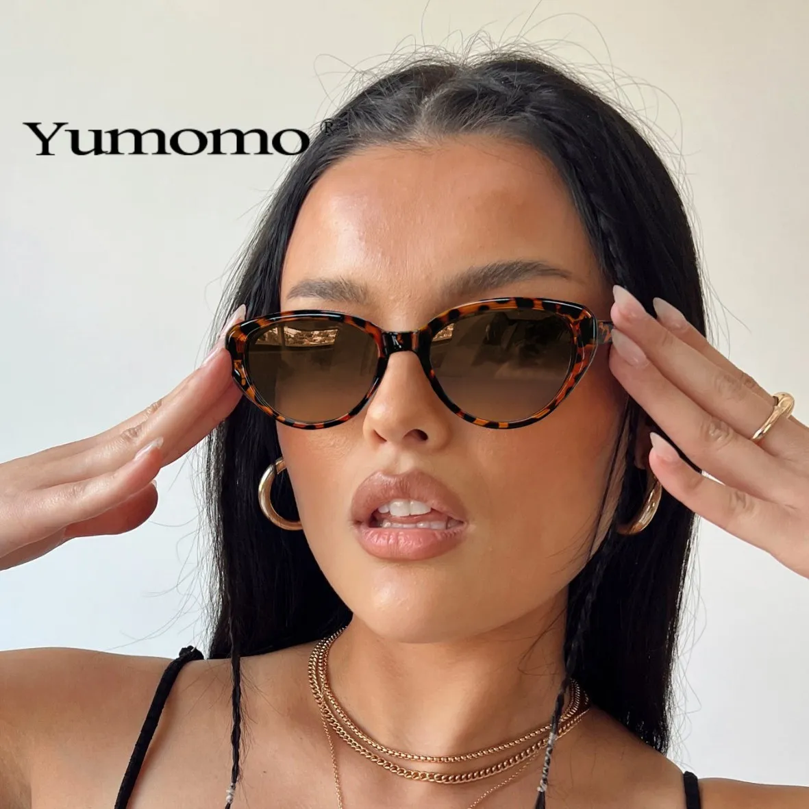 Retro Cat Eye Sunglasses with PC Frame and Lens